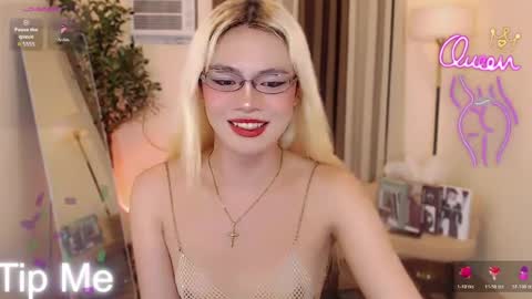 Snapshot of midnight_muse_18 chatting on 06/18/26, 10:03 Marie Antoinette online show from 06/18/26, 10:03