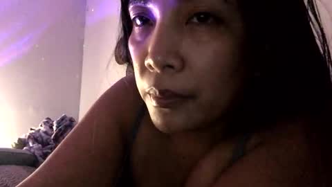 Snapshot of midnightblue80 chatting on 11/16/25, 03:56 midnightblue80 online show from 11/16/25, 03:56