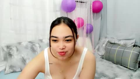 Snapshot of midnightbunny_ chatting on 09/30/25, 10:20 Bunny 3 online show from 09/30/25, 10:20