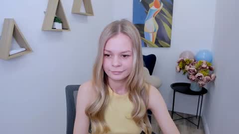 midnighteaura online show from 06/24/26, 11:09