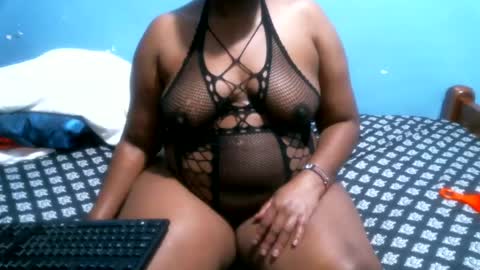 Snapshot of midnightkady chatting on 06/05/26, 08:03 Caddy online show from 06/05/26, 08:03