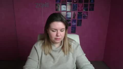 Mariana online show from 11/24/25, 06:35