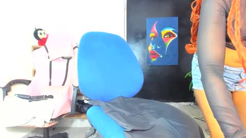 Snapshot of midnightrider00 chatting on 11/25/25, 07:41 lydia follow me on ig at shortgirl 406 online show from 11/25/25, 07:41