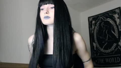 Snapshot of midnightsiren chatting on 05/14/26, 08:37 midnightsiren online show from 05/14/26, 08:37