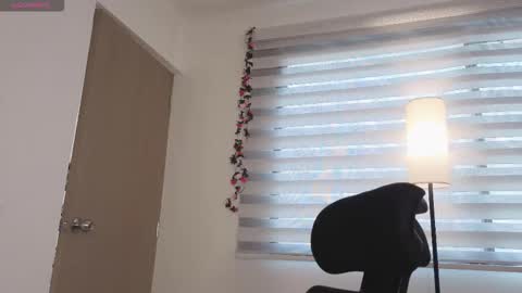 midori__san online show from 10/15/25, 03:12