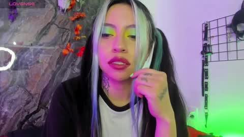 midory_ online show from 09/09/25, 04:34