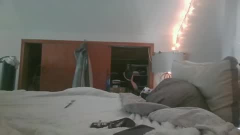 Snapshot of midtownhustler chatting on 10/15/25, 04:29 midtownhustler online show from 10/15/25, 04:29