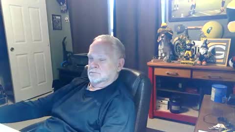 midwestdad09 online show from 05/05/26, 04:48