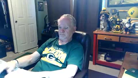 midwestdad09 online show from 05/15/26, 01:51
