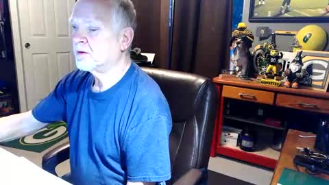 midwestdad09 online show from 05/17/26, 10:22