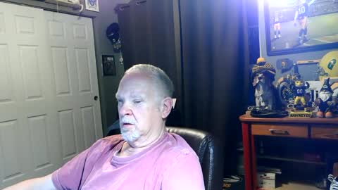 midwestdad09 online show from 06/15/26, 09:44