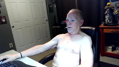 midwestdad09 online show from 06/16/26, 06:49