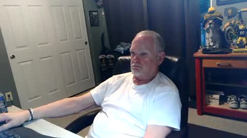 midwestdad09 online show from 06/18/26, 01:06