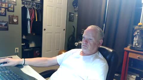 midwestdad09 online show from 06/25/26, 06:51