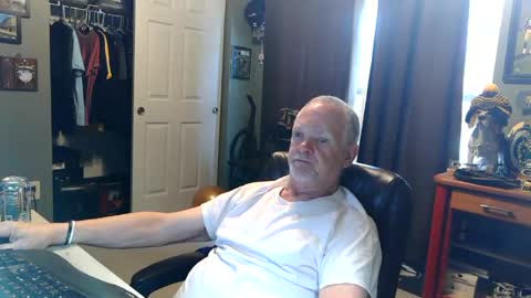 midwestdad09 online show from 06/26/26, 01:37