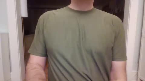 Snapshot of midwestdad2026 chatting on 02/08/26, 04:16 midwestdad2026 online show from 02/08/26, 04:16