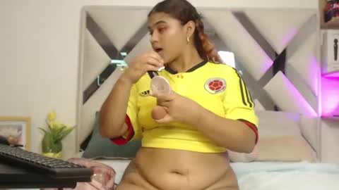 Snapshot of miel_alisha chatting on 06/27/26, 02:23 miel online show from 06/27/26, 02:23