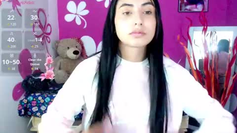 Nicole online show from 07/11/26, 12:08