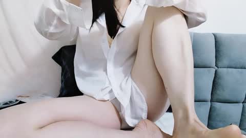 Mie online show from 11/19/25, 01:05