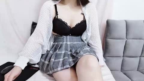 Mie online show from 12/05/25, 01:25