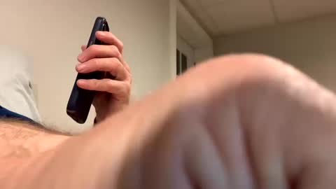 Snapshot of miggie001 chatting on 10/12/25, 02:54 miggie001 online show from 10/12/25, 02:54