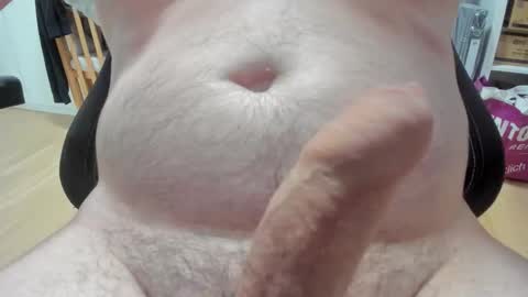 Snapshot of mighty1705 chatting on 01/15/26, 09:47 M online show from 01/15/26, 09:47