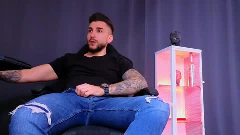 MightyAaron online show from 02/10/25, 02:26