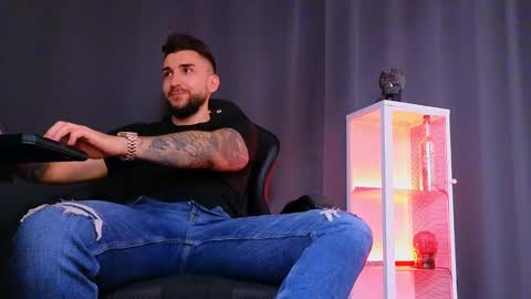 MightyAaron online show from 02/12/25, 08:59