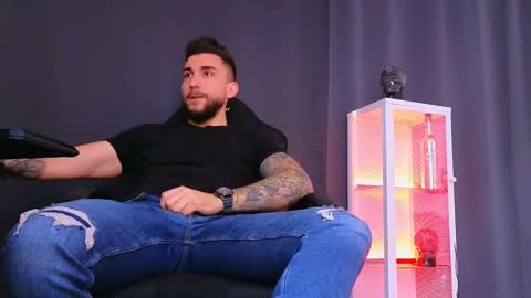 MightyAaron online show from 02/18/25, 08:59