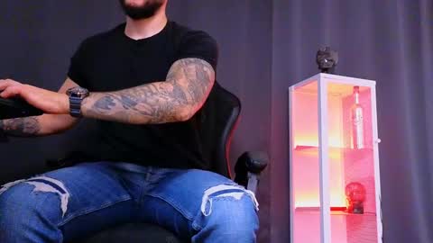 MightyAaron online show from 03/09/25, 06:39