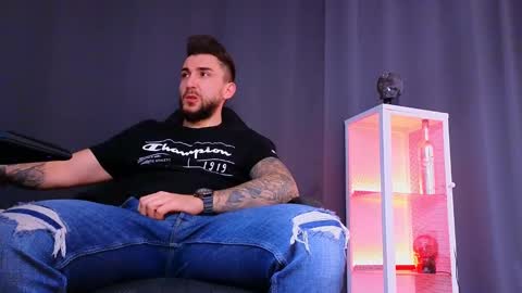 MightyAaron online show from 03/11/25, 01:37