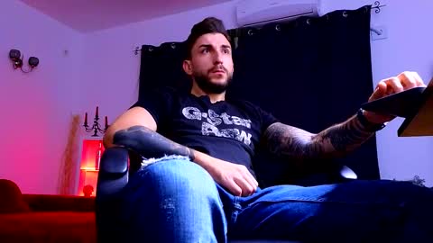 MightyAaron online show from 09/25/25, 02:04