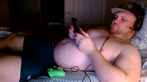 Snapshot of miguel320129 chatting on 01/31/25, 10:52 Miggy online show from 01/31/25, 10:52