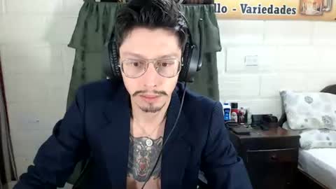 Snapshot of miguel__98 chatting on 06/14/26, 11:34 Miguel Independent Model online show from 06/14/26, 11:34