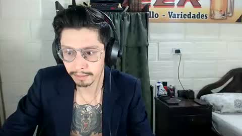 Snapshot of miguel__98 chatting on 06/18/26, 11:36 Miguel Independent Model online show from 06/18/26, 11:36