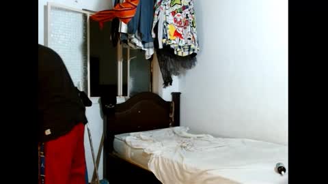 Snapshot of miguelsantos_666 chatting on 02/15/26, 07:51 Miguel Angel Santos online show from 02/15/26, 07:51