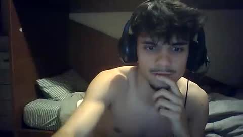 migueltomas34 online show from 06/10/26, 10:52
