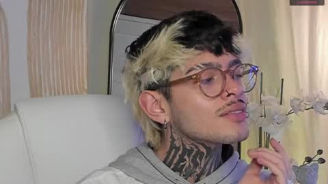 Snapshot of mihailleroy chatting on 12/12/24, 07:59 MIHAIL LEROY finally independent model online show from 12/12/24, 07:59