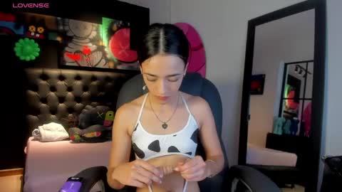 Snapshot of miia_bratz chatting on 04/21/26, 08:01 miia_bratz online show from 04/21/26, 08:01