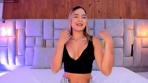 Mia  online show from 06/22/26, 12:13