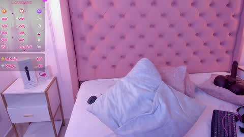 Miia Schwarz  online show from 01/15/25, 11:51