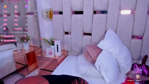 Miia Schwarz  online show from 01/24/25, 01:45