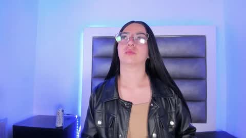 Snapshot of miia_spencer chatting on 03/01/26, 05:53 Mia online show from 03/01/26, 05:53