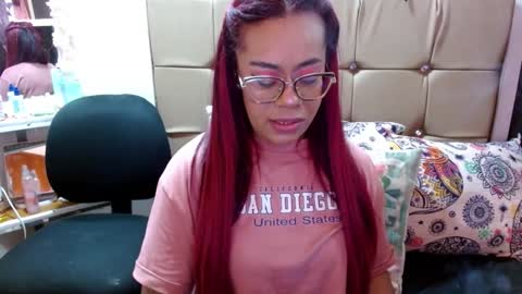 Snapshot of miia_spencer_ chatting on 01/29/25, 05:19 miia online show from 01/29/25, 05:19