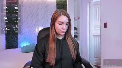 Miia 3 online show from 02/11/26, 11:59