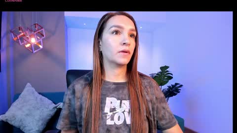 Snapshot of miia_taylors chatting on 04/07/26, 11:43 Miia 3 online show from 04/07/26, 11:43