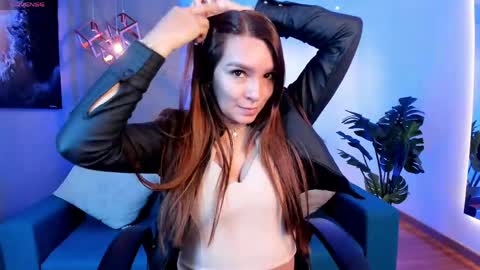 Snapshot of miia_taylors chatting on 04/22/26, 11:45 Miia 3 online show from 04/22/26, 11:45
