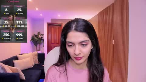 Mia online show from 11/20/25, 11:10