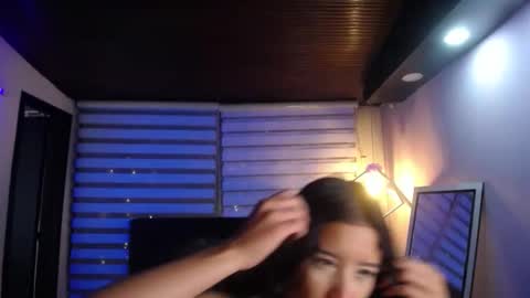 Snapshot of miiaa_evans1 chatting on 10/19/25, 11:11 miiaa_evans1 online show from 10/19/25, 11:11