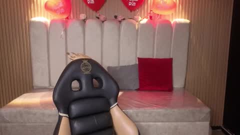 Snapshot of miiaa_evans1 chatting on 02/17/26, 08:15 miiaa_evans1 online show from 02/17/26, 08:15